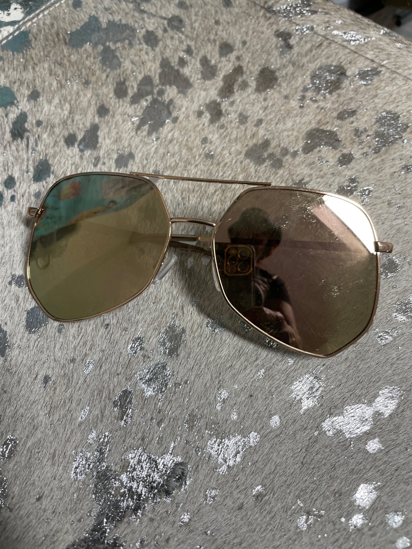 mega sunglass one left